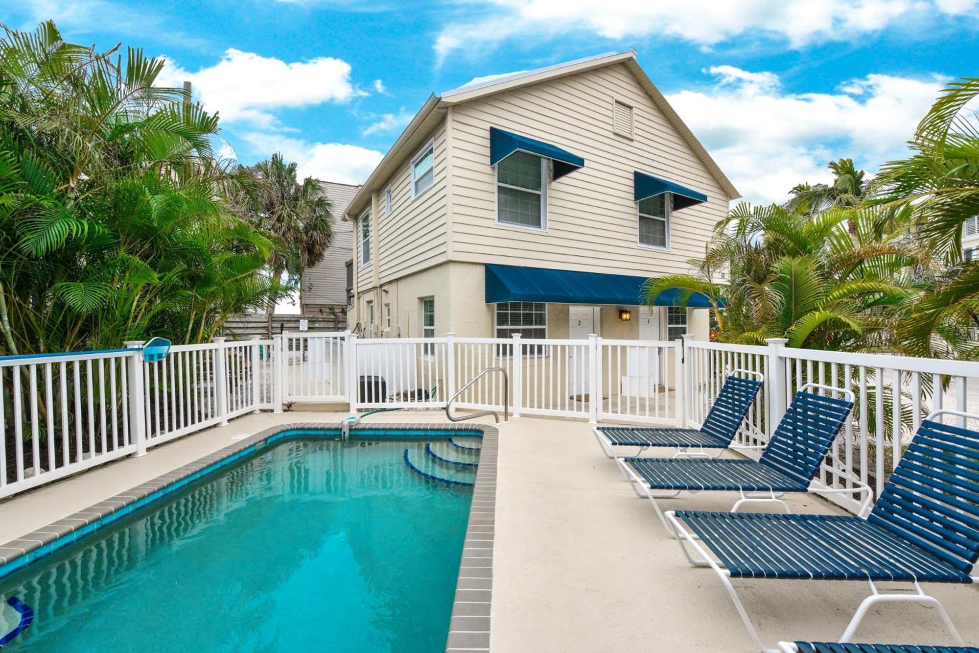Parrot Beach Cottages Siesta Key Esterno foto